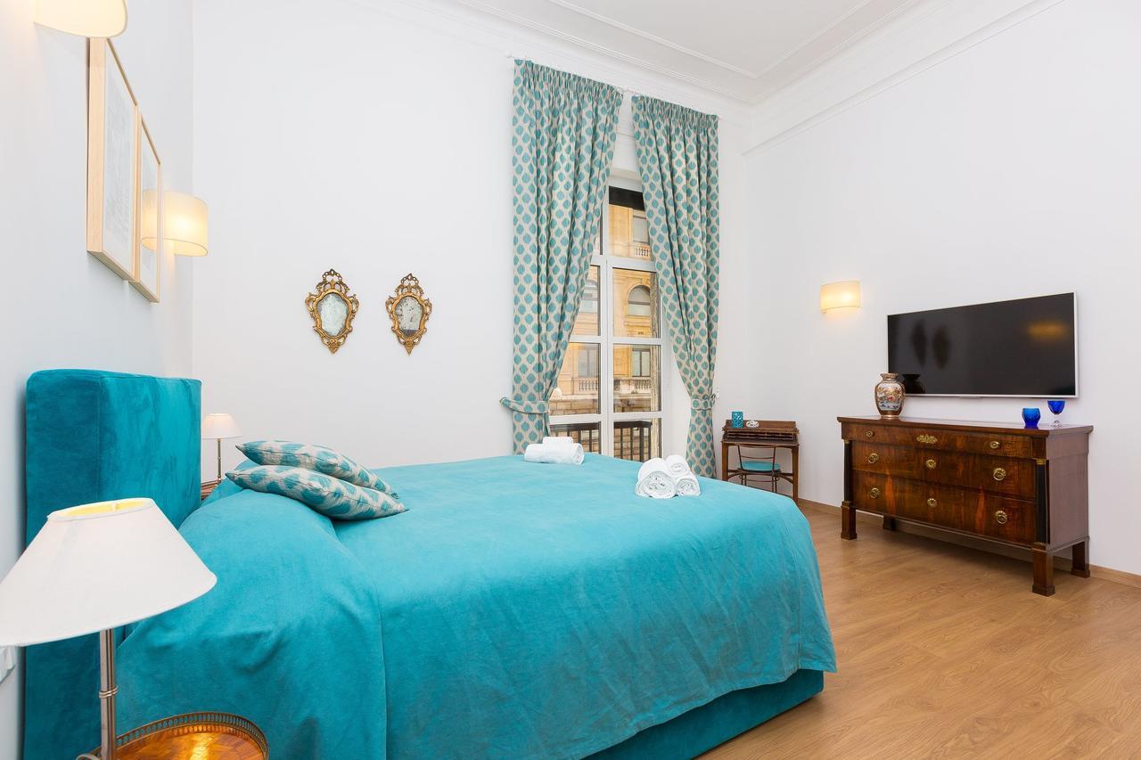 Prestigious Apartment Via Barberini Рим Екстериор снимка