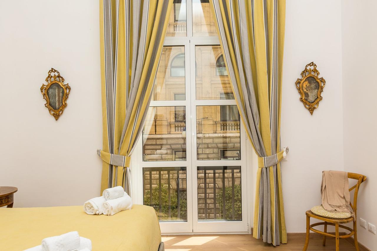 Prestigious Apartment Via Barberini Рим Екстериор снимка