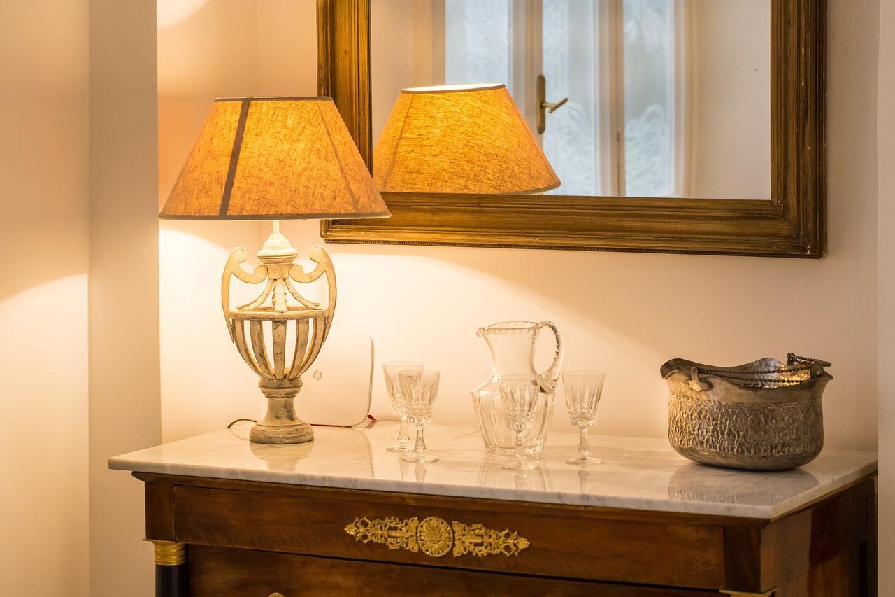 Prestigious Apartment Via Barberini Рим Екстериор снимка